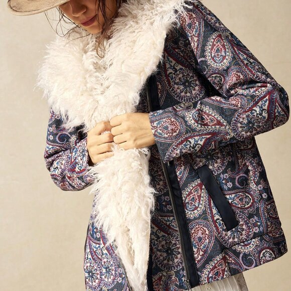 Navy Blue Casual Women's Jacket with Faux Fur Collar and Paisley Pattern - Picture 3 of 9